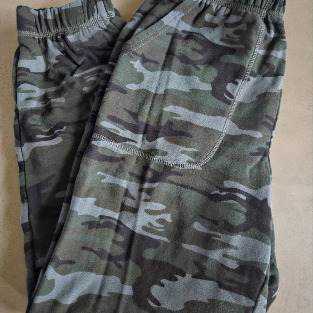 Nwot Sanctuary camo jogger sweatpants